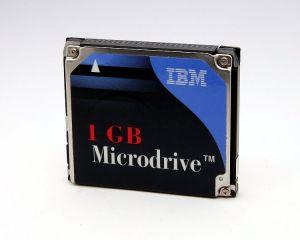750px-MicroDrive1GB